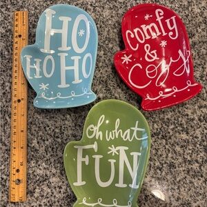 Festive Holiday Mitten Plates Set - Red, Green, Blue